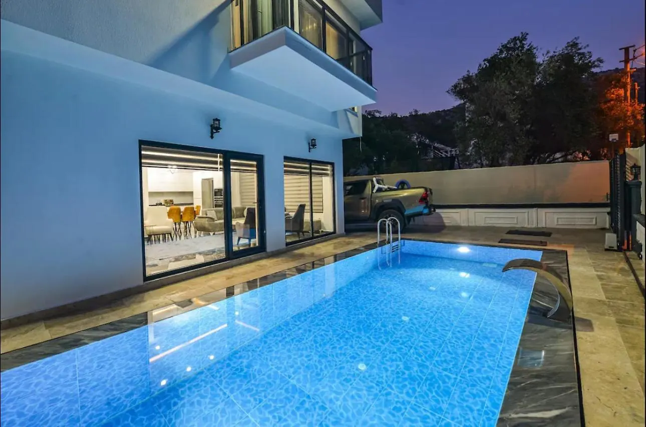 Luxury Villa With Pool Dalaman